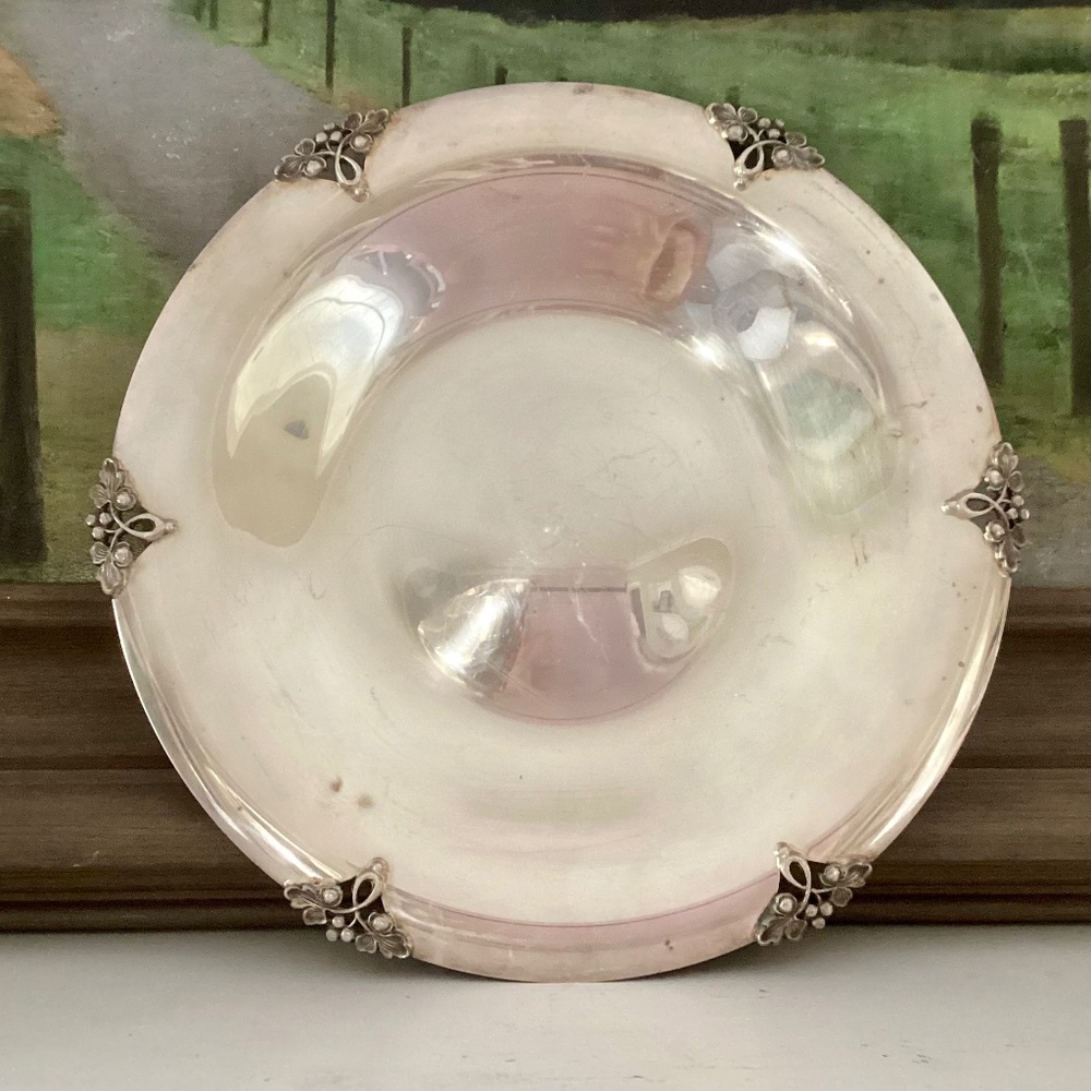 Vintage Fisher Silver Plate Round Large Platter K262 Alexandria 13” Diameter